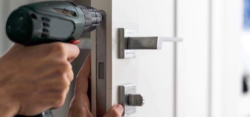 Locksmith For Lock Replacement Near Me in Freeport, IL