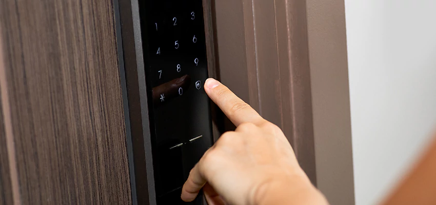 Smart Electric Locks Replacement Services in Freeport, IL