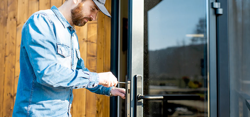 Frameless Glass Storefront Door Locks Replacement in Freeport, IL