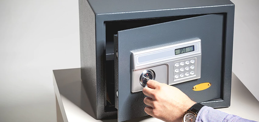 Jewelry Safe Unlocking Service in Freeport, Illinois